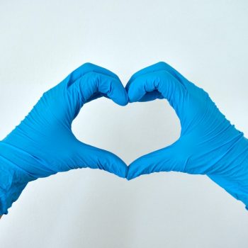 blauwe handschoenen hartje